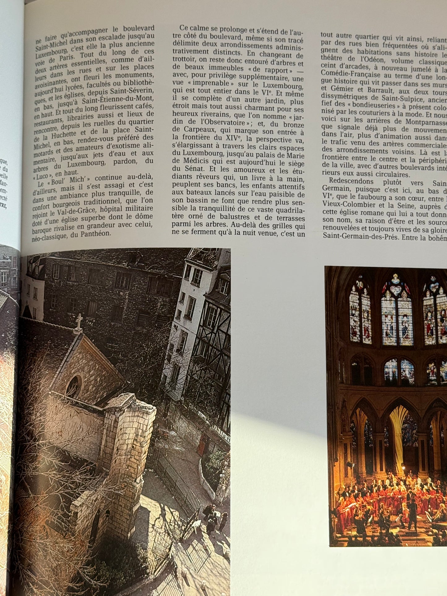 Paris Book by Larousse (French Edition)