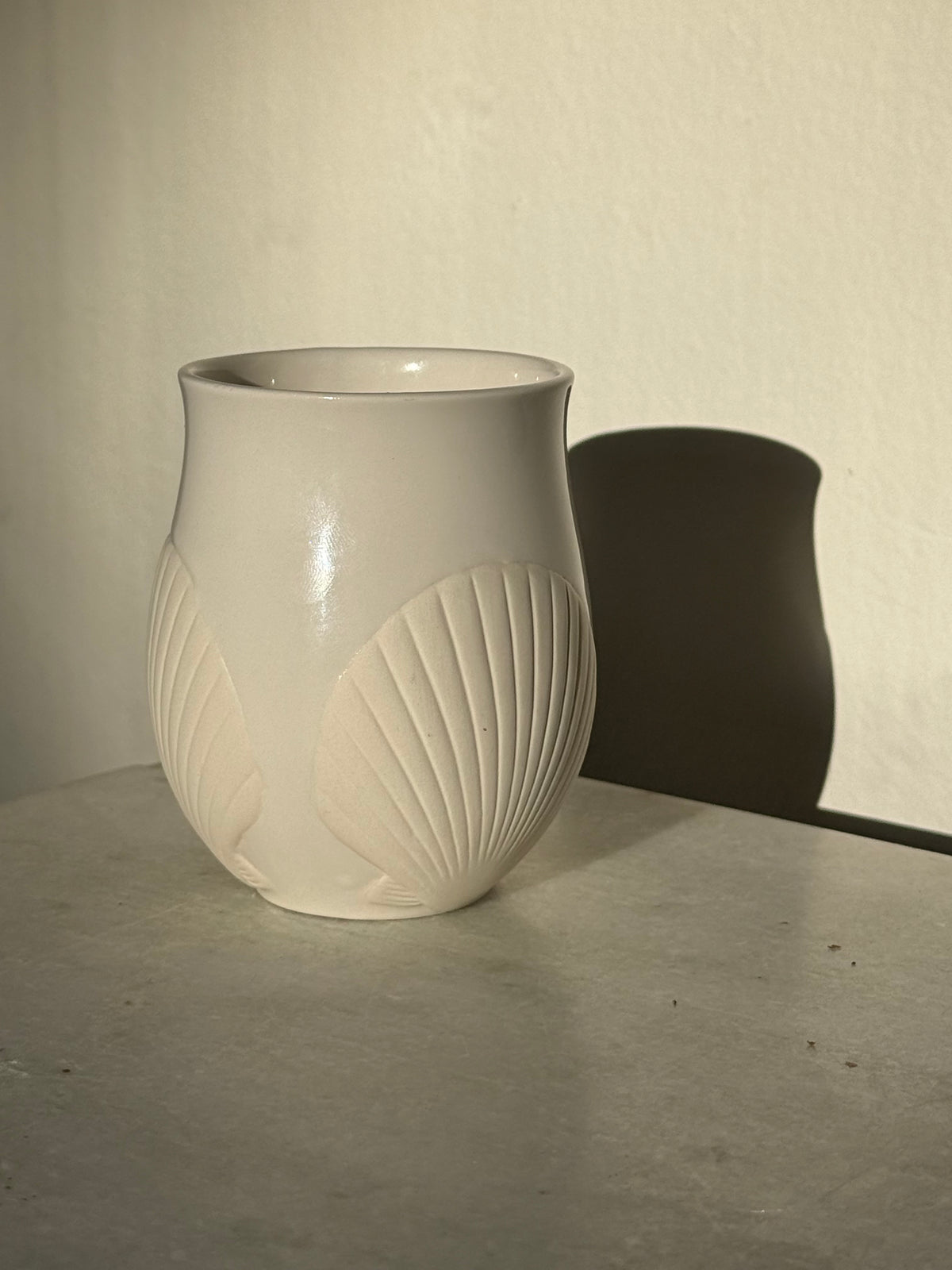 White Porcelain Seashell Cup/Votive