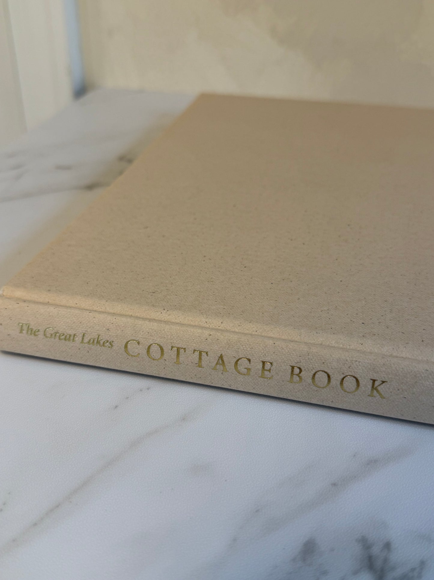 Great Lakes Cottage Book