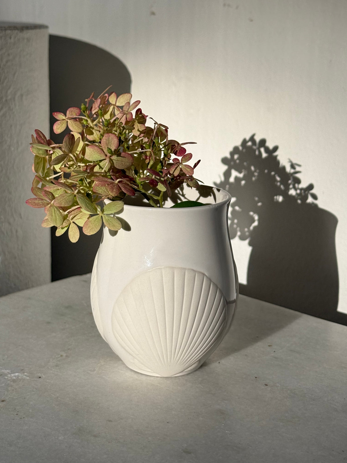 White Porcelain Seashell Cup/Votive