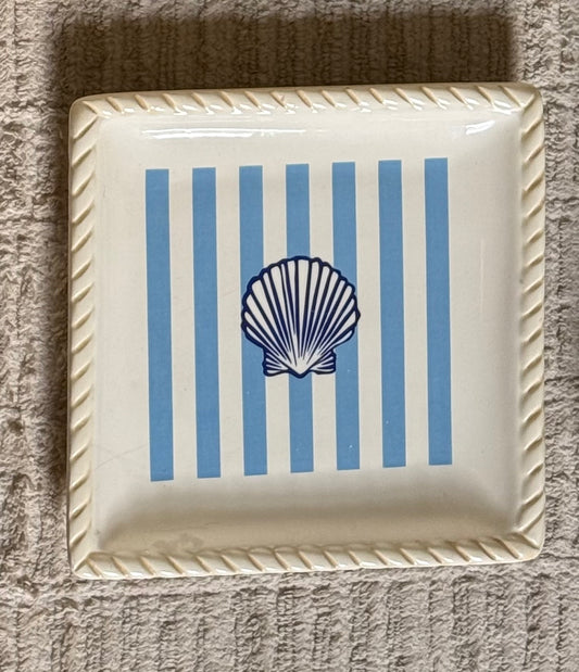 Stripped Seashell Plate